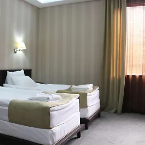 D'plaza Грузия
