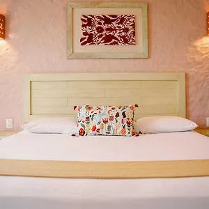 margaritas-suites-apartments.quintano-roohotels.com/